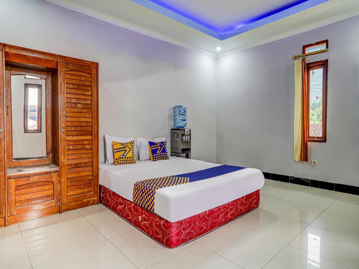 Oyo Homes 91014 Eco Tourism Desa Cibodas Areng 2 Syariah Bandung