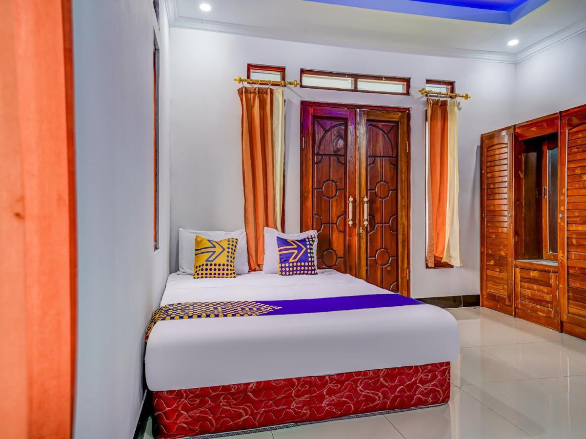 Oyo Homes 91014 Eco Tourism Desa Cibodas Areng 2 Syariah 2*